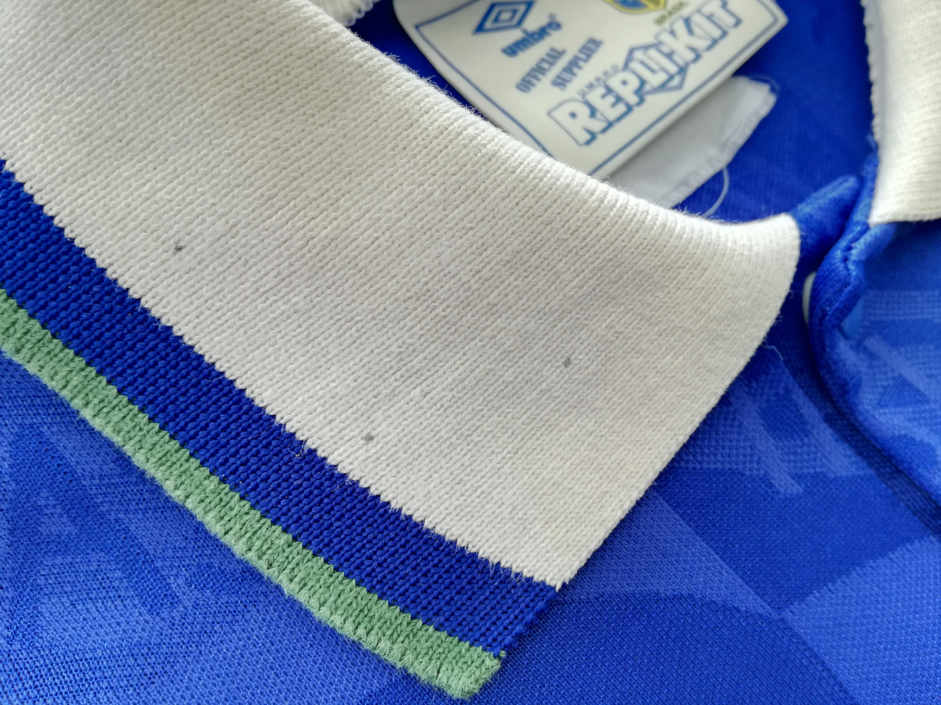 1991/92 Brazil Away Football Shirt (XL) - Image 4