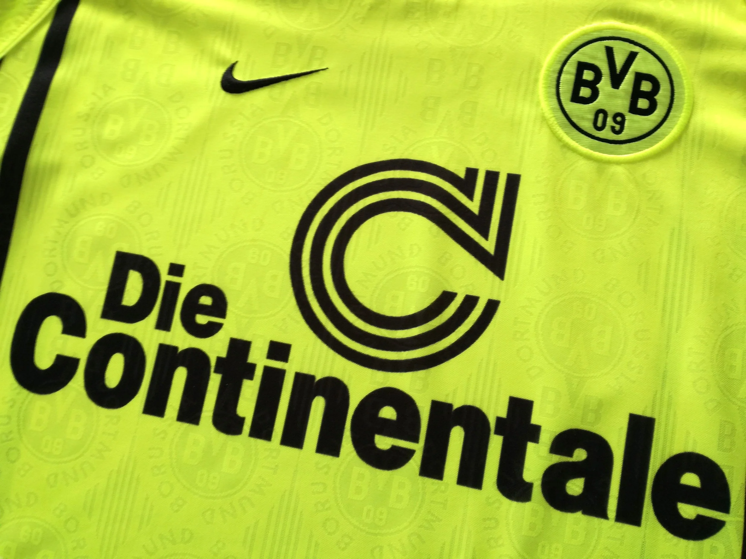 1996/97 Borussia Dortmund Home Football Shirt (XS) - Image 6