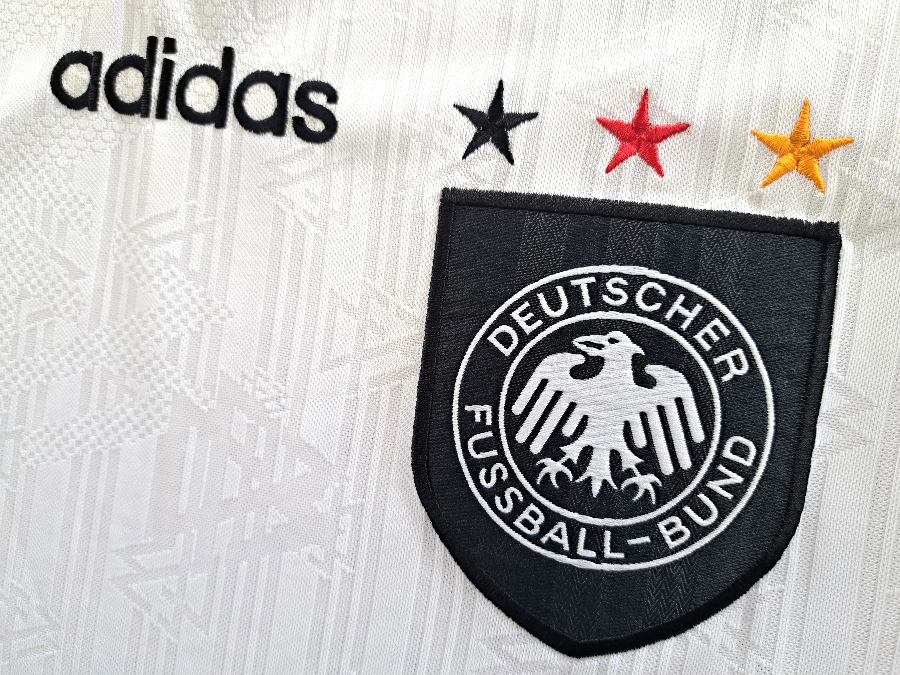 1996/97 Germany Home Football Shirt (M) - Image 4