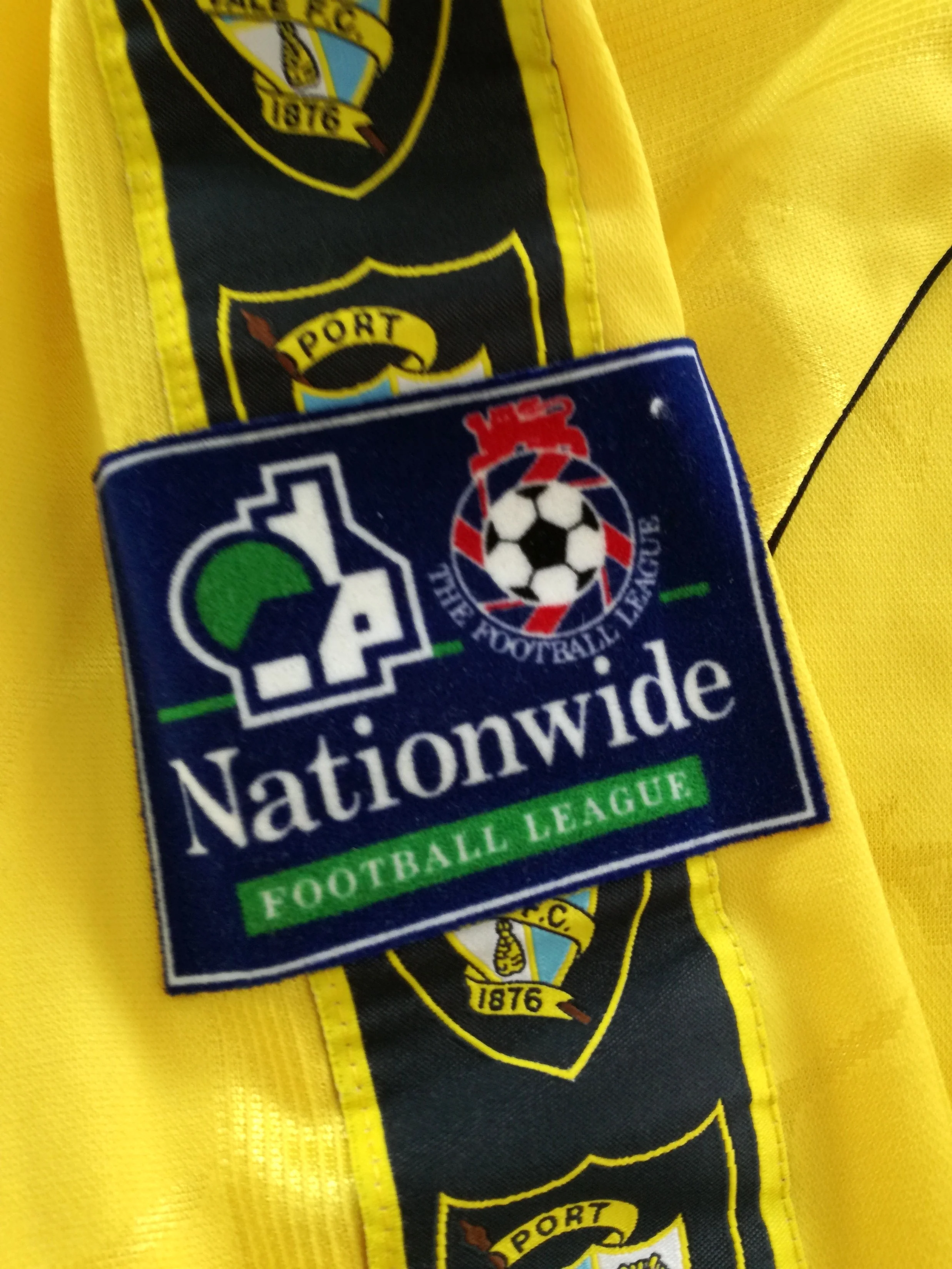 1998/99 Port Vale Away Match Issue Football League Shirt (Bogie) #16 (signed) (XL) - Image 5