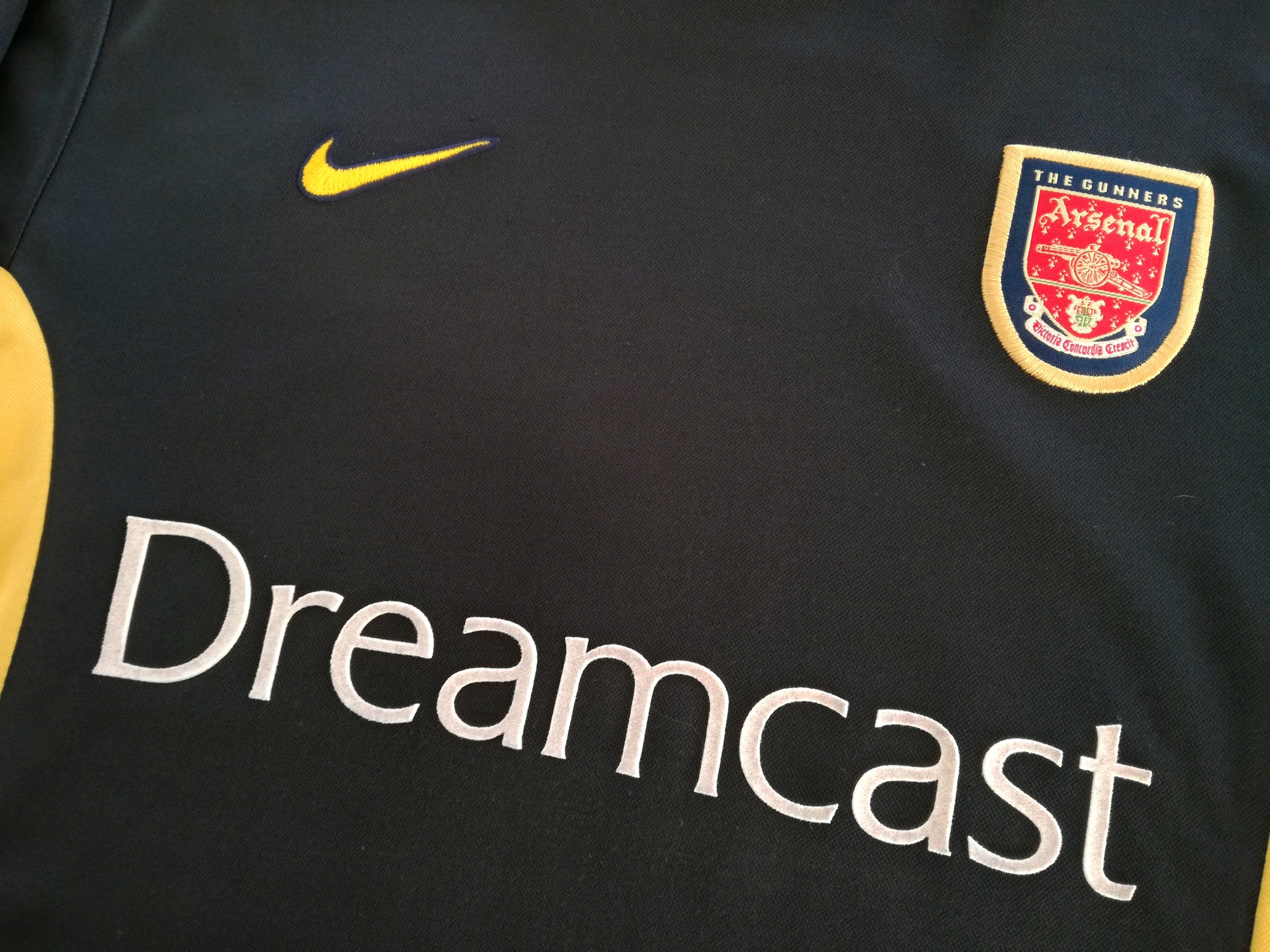 1999/00 Arsenal GK Football Shirt (Kids) - Image 3
