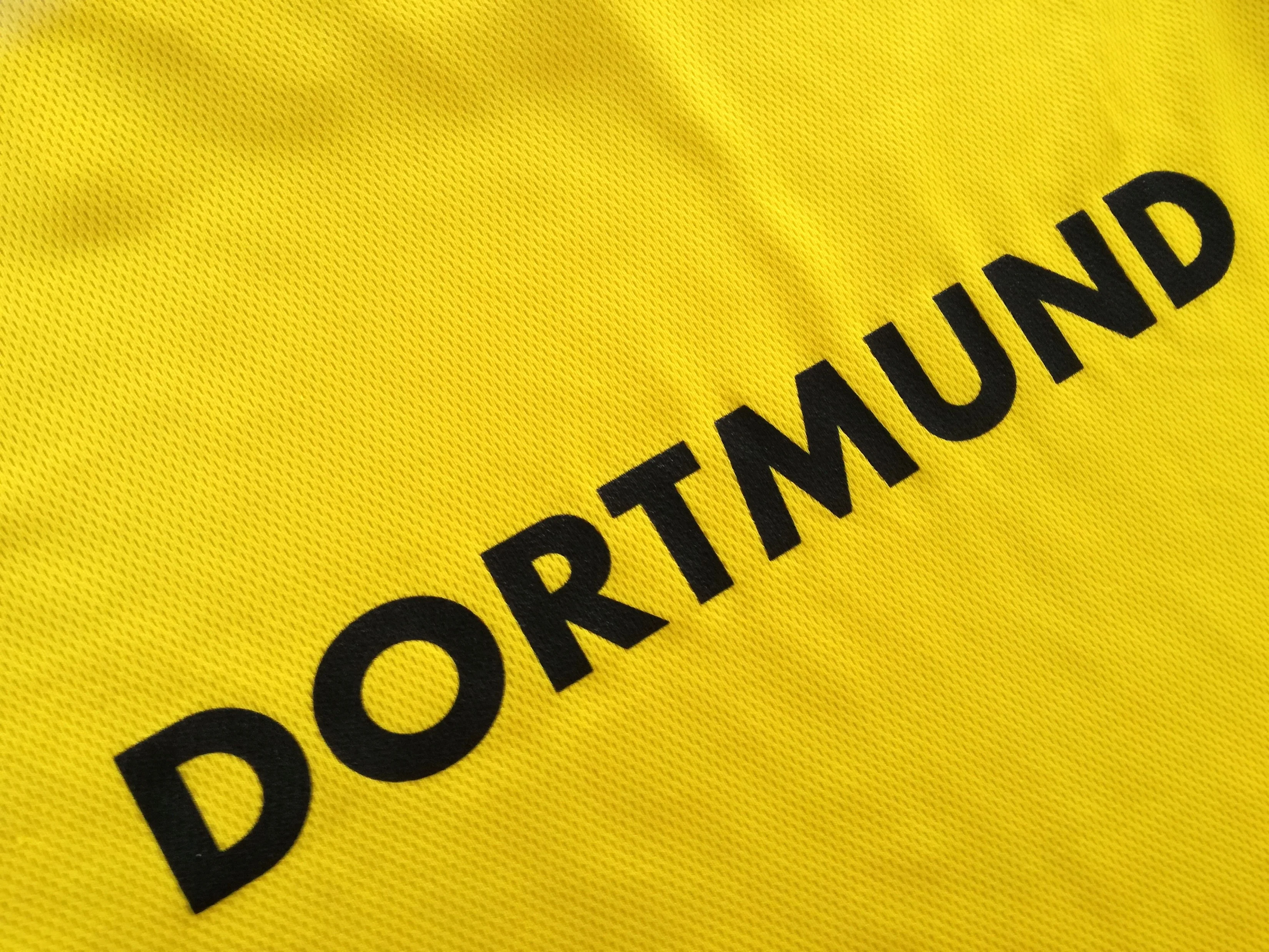 2001/02 Borussia Dortmund Home Football Shirt (L) - Image 8