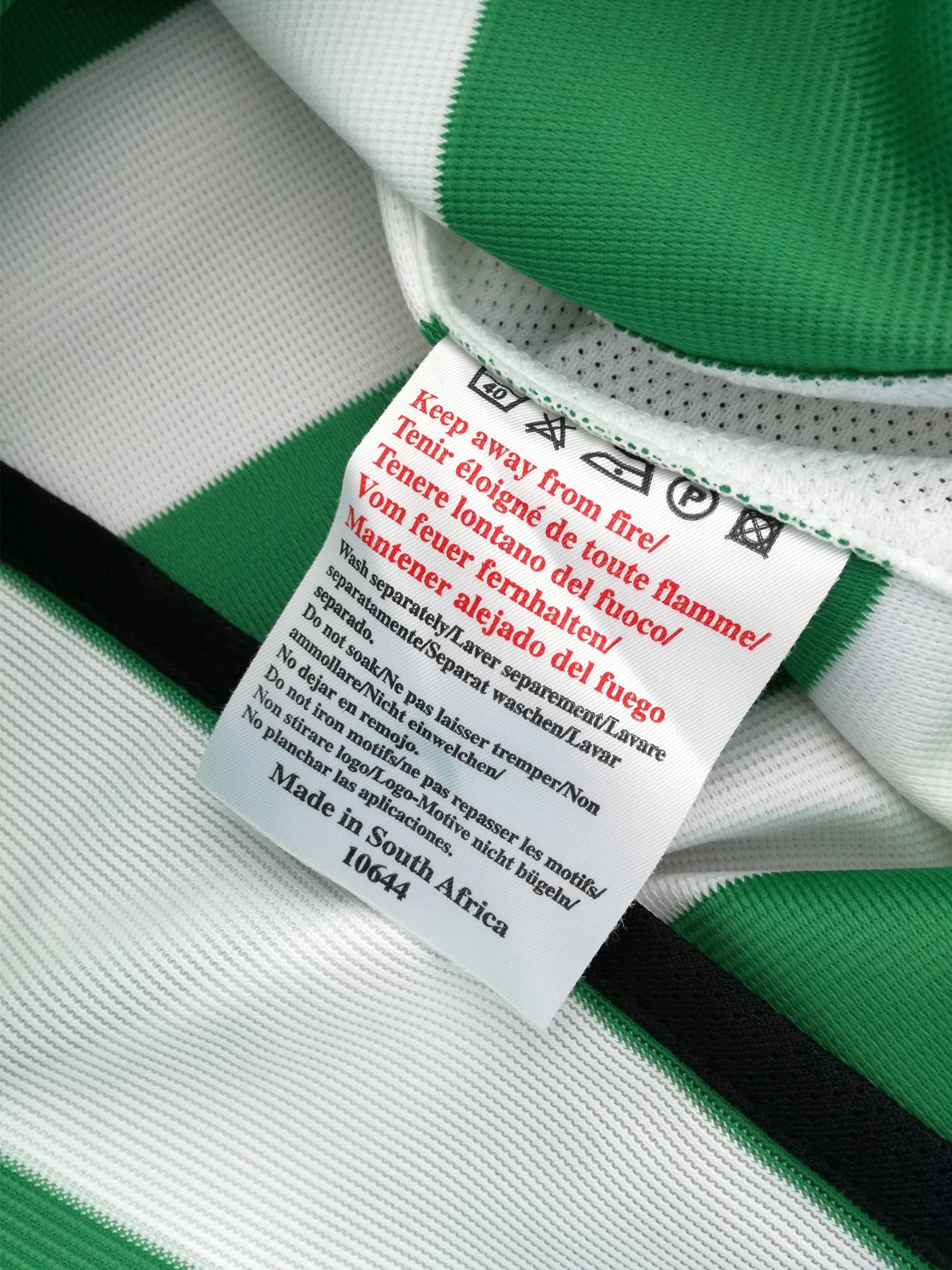 2001/02 Celtic Home Football Shirt (XL) - Image 6