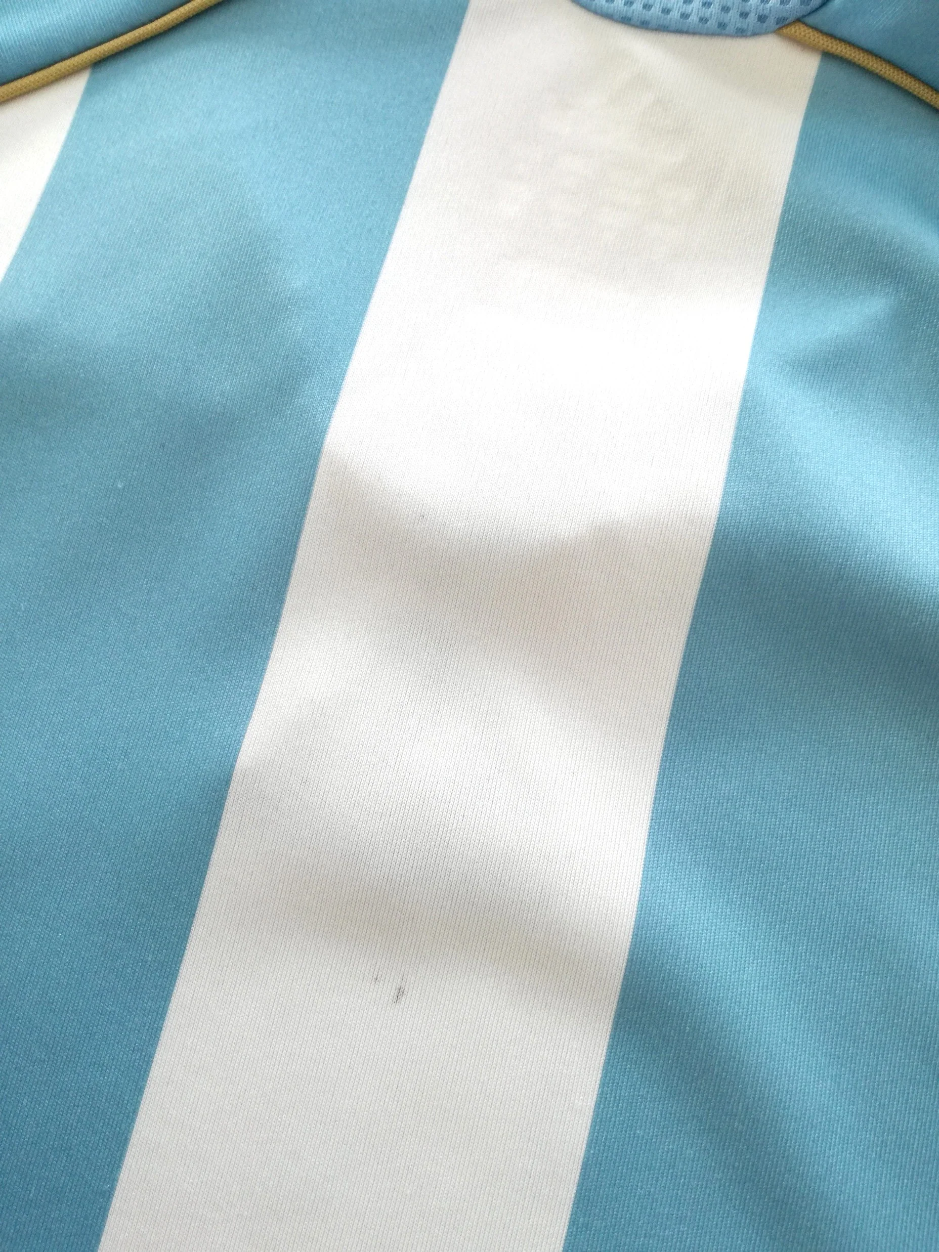 2005/06 Argentina Home Football Shirt (S) - Image 7
