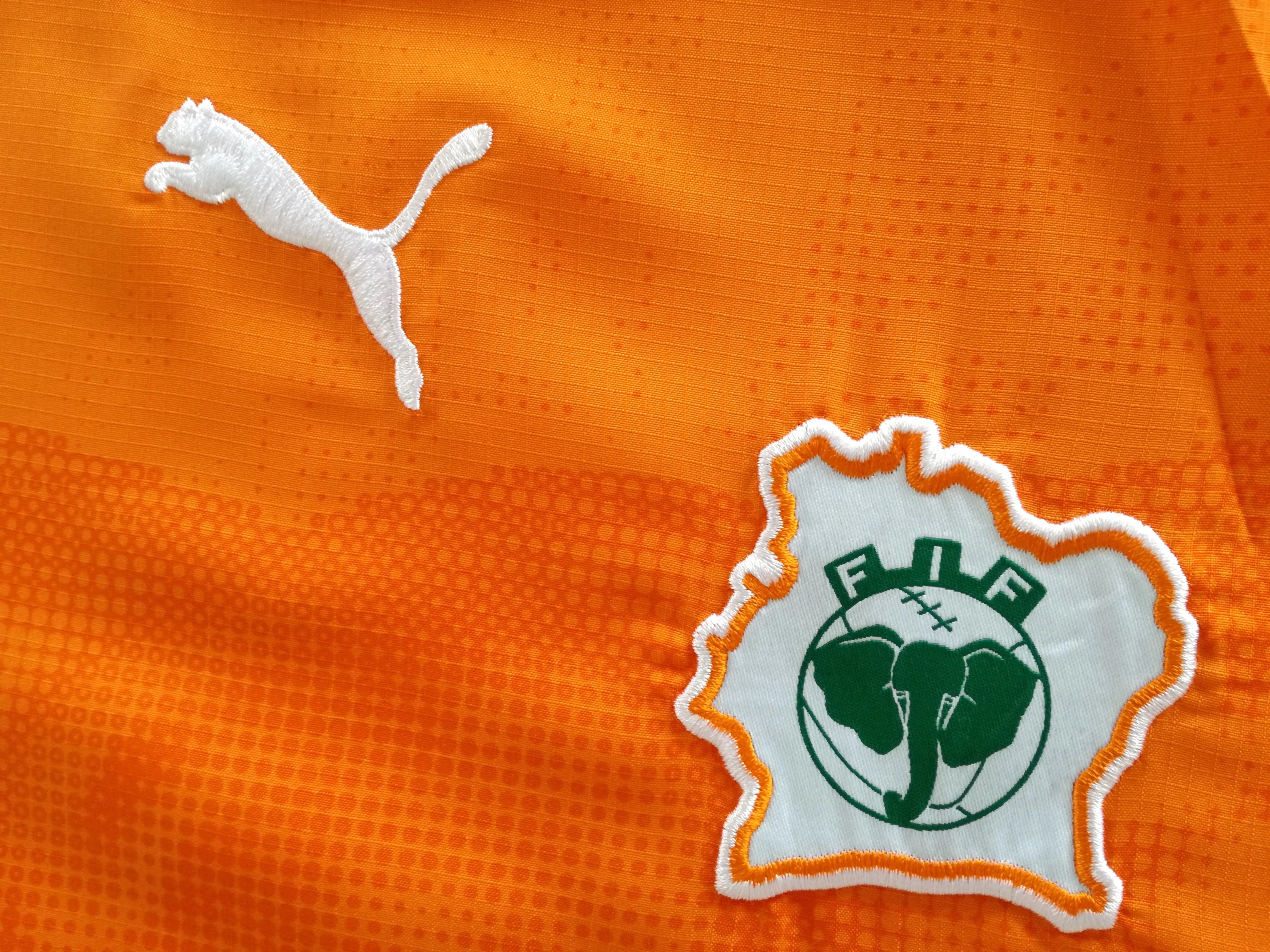 2006/07 Ivory Coast home Football Shirt (M) - Image 3