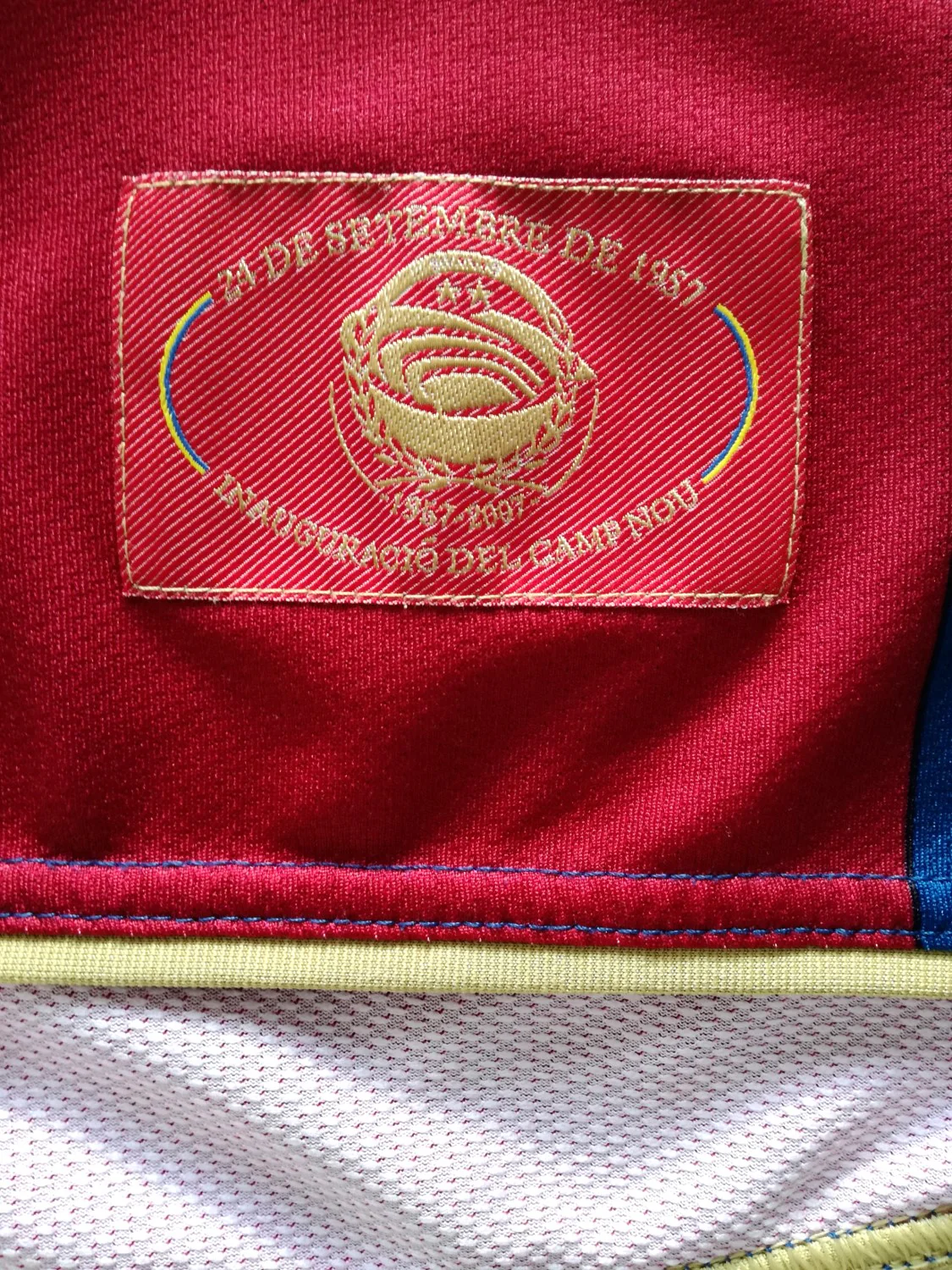 2007/08 Barcelona Home La Liga Football Shirt (Youth) - Image 7