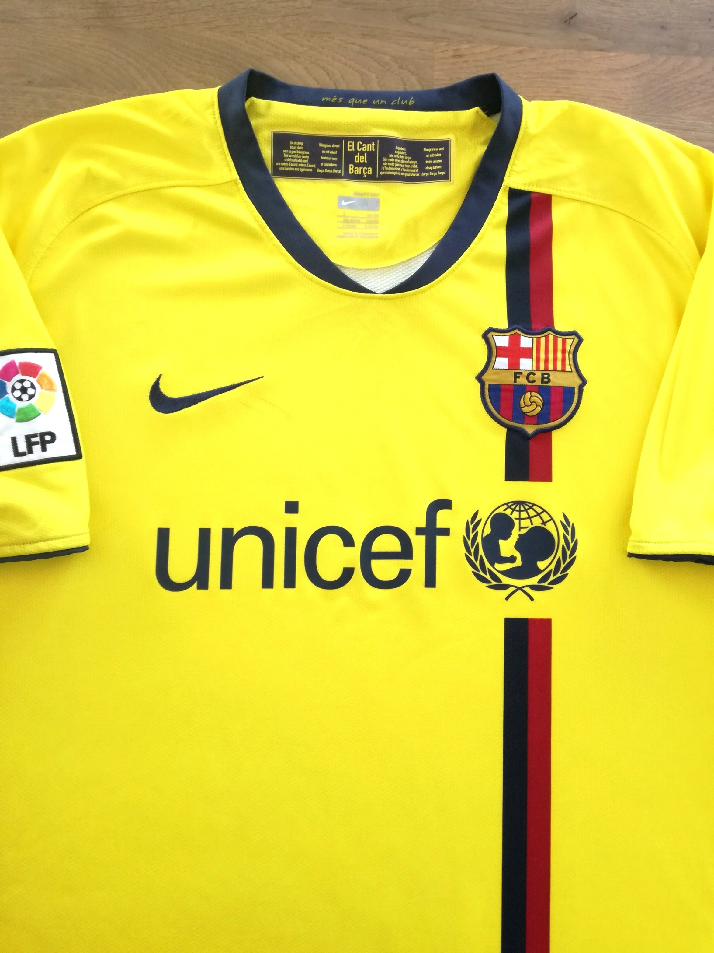 2008/09 Barcelona Away La Liga Football Shirt (L)