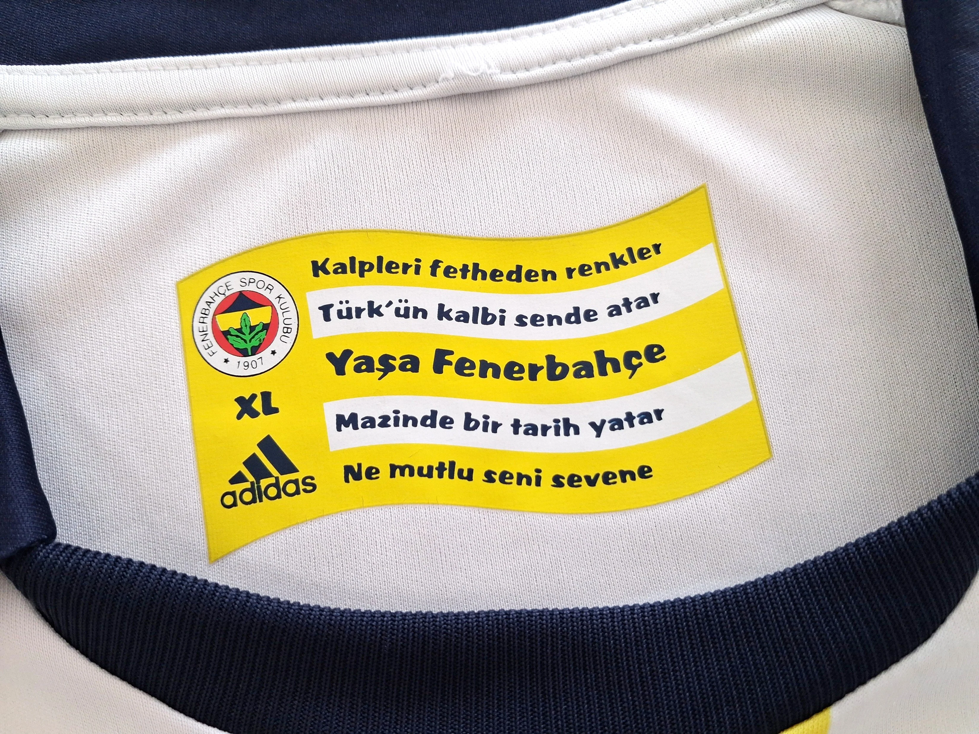 2009/10 Fenerbahçe Away Football Shirt R. Carlos #3 (XL) - Image 3