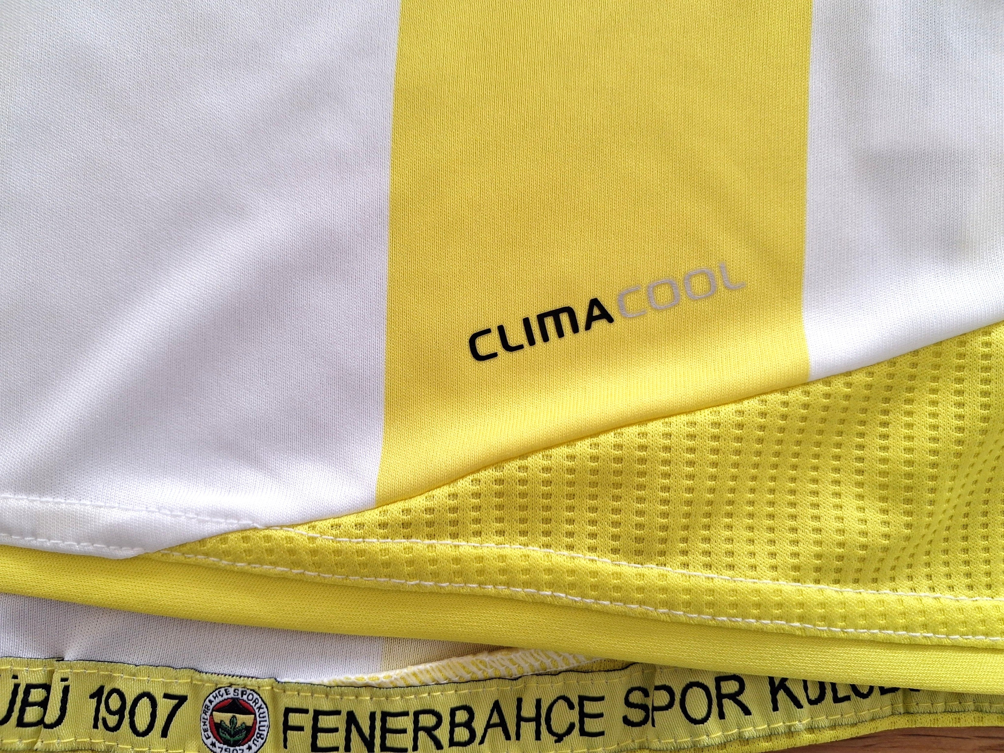 2009/10 Fenerbahçe Away Football Shirt R. Carlos #3 (XL) - Image 7