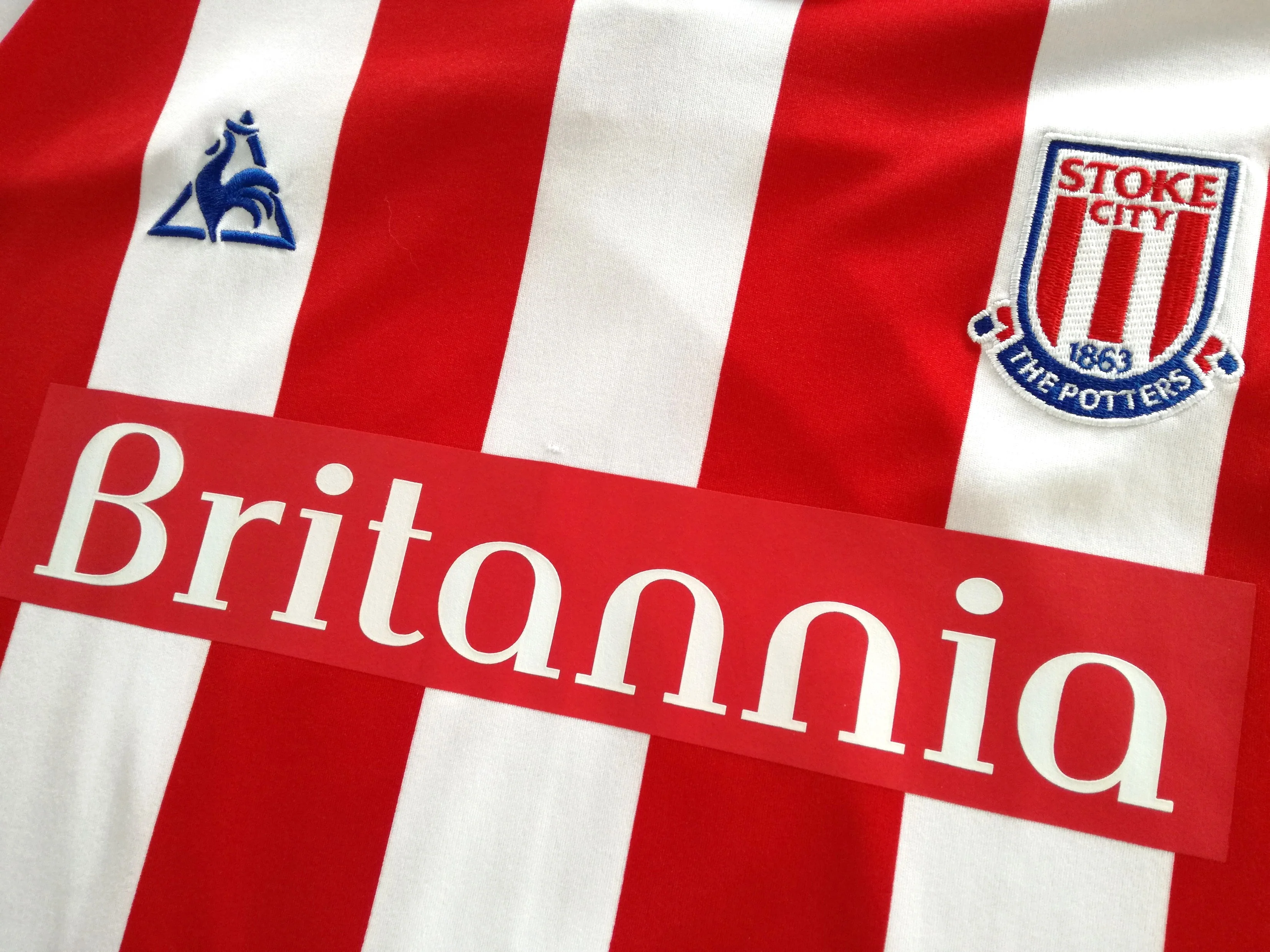 2009/10 Stoke City Home Premier League Football Shirt Beattie #9 (XXL) - Image 8