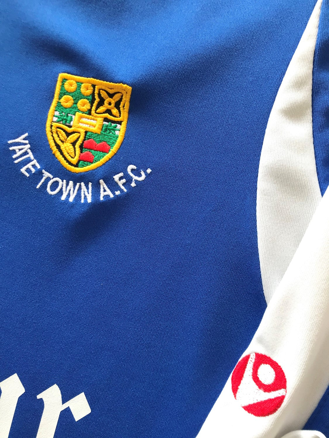2009/10 Yate Town Home Football Shirt. (XL) - Image 3