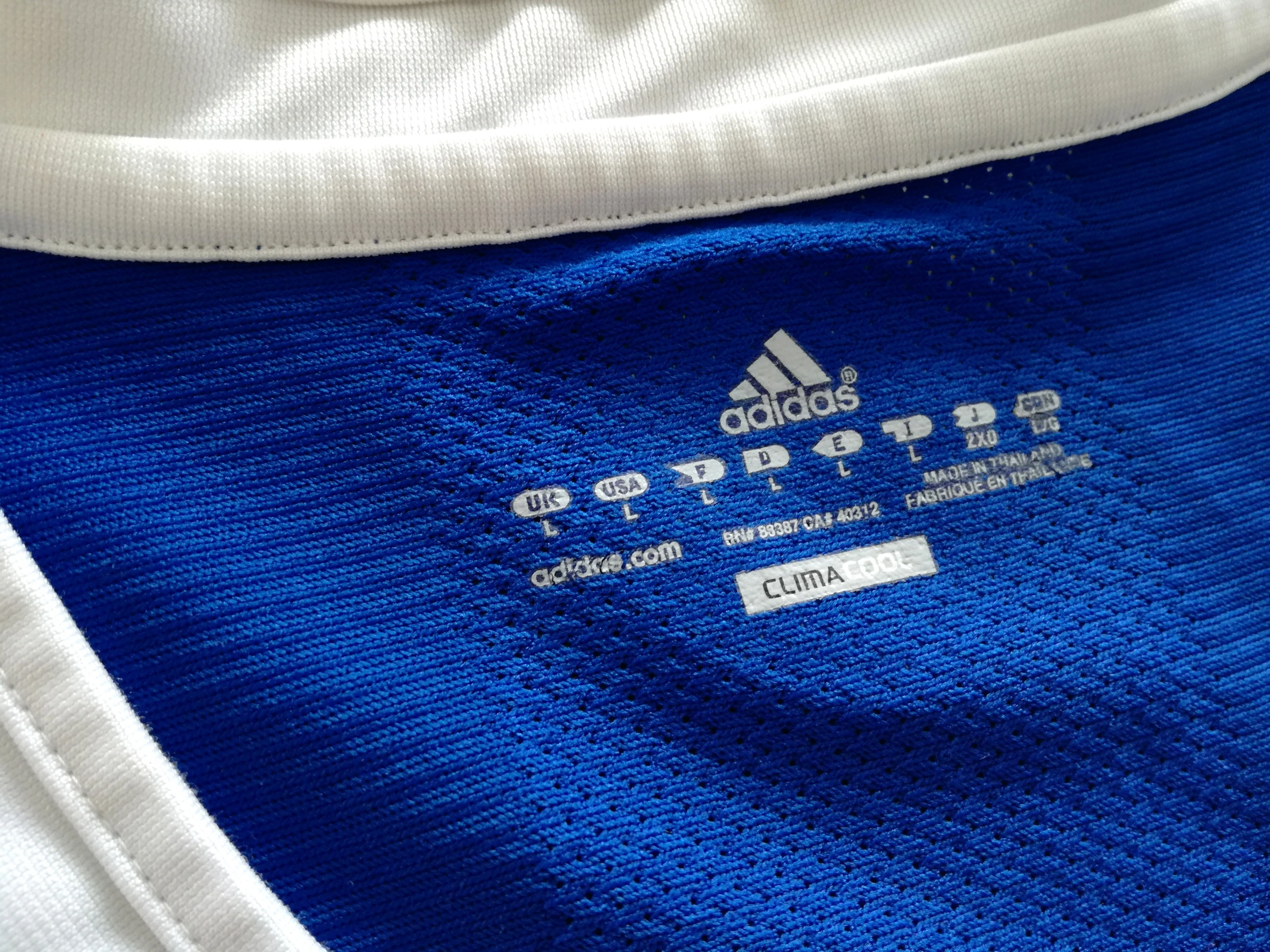 2010/11 Argentina Away Football Shirt (L) - Image 2