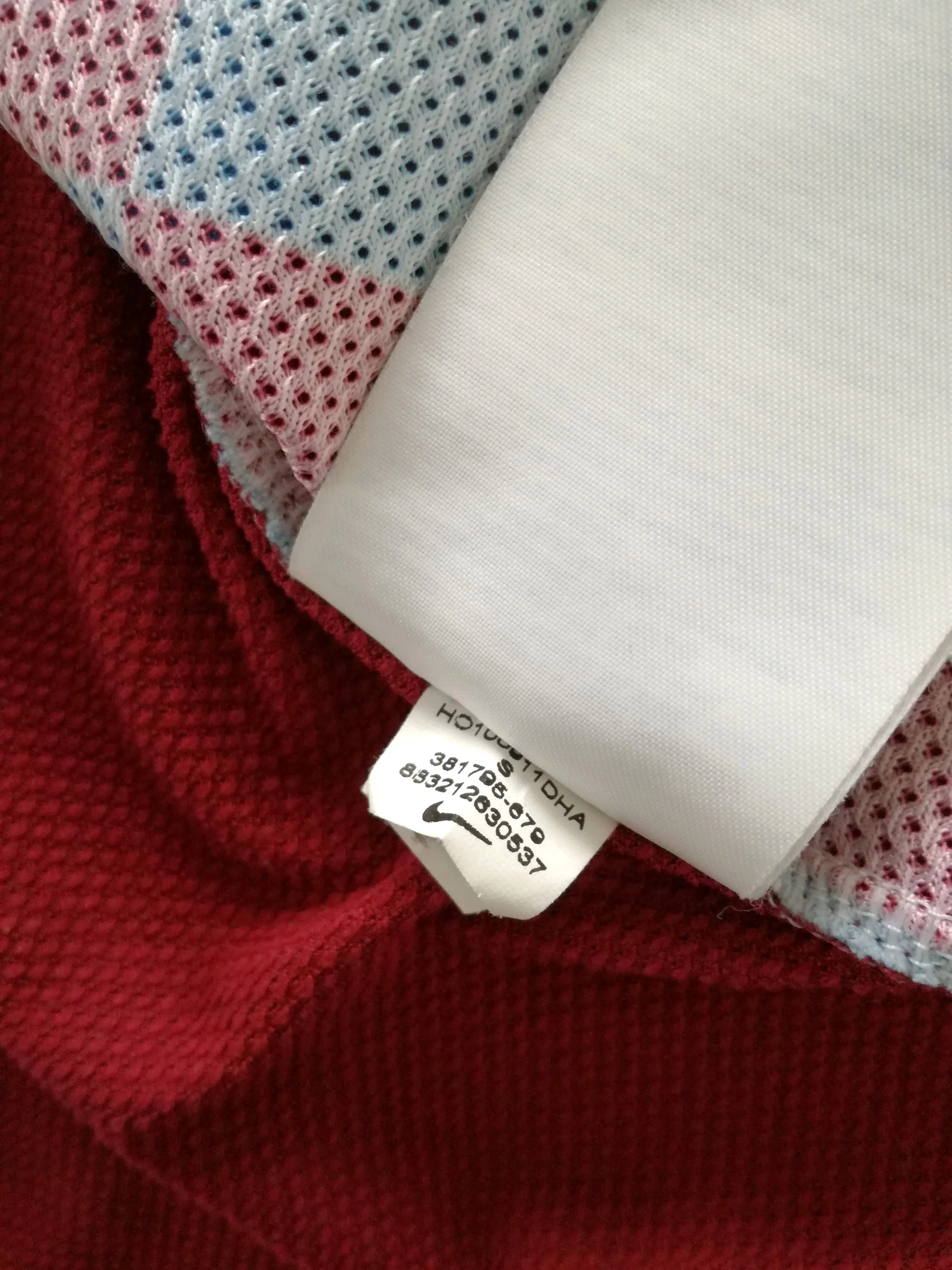 2010/11 Aston Villa Home Football Shirt. (S) - Image 7