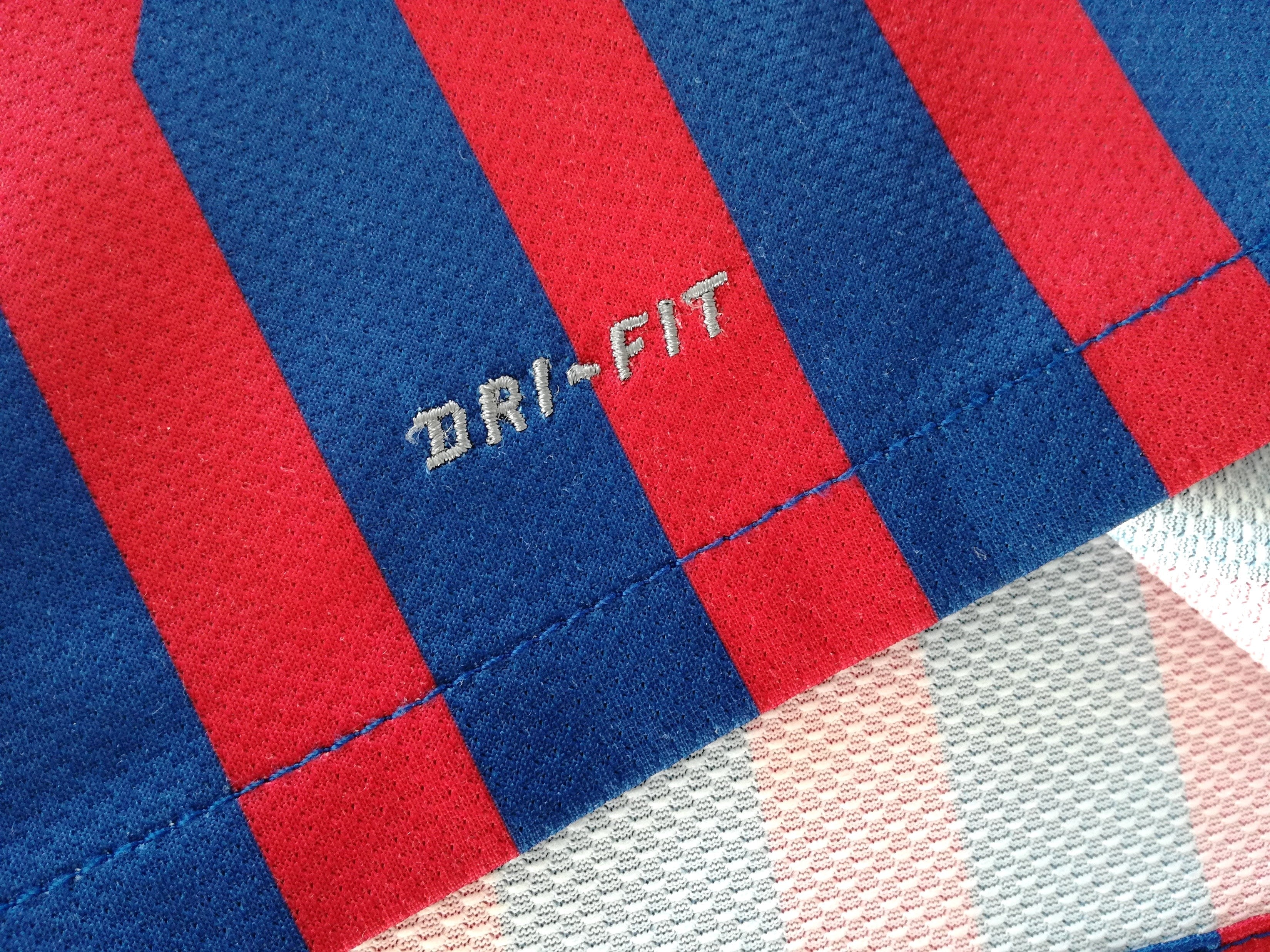 2011/12 Barcelona Home La Liga Football Shirt (S) - Image 5