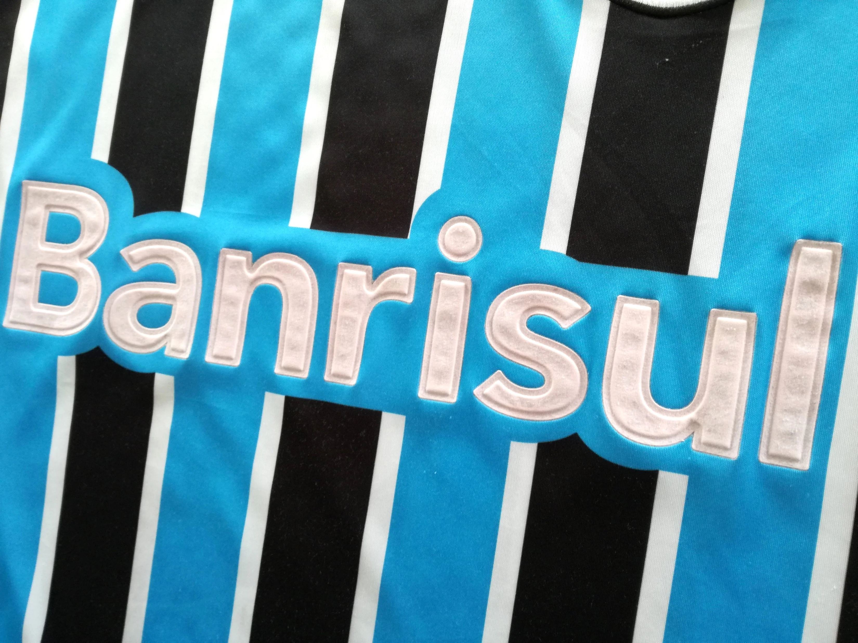 2011 Grêmio Home Football Shirt. #10 (M) - Image 6