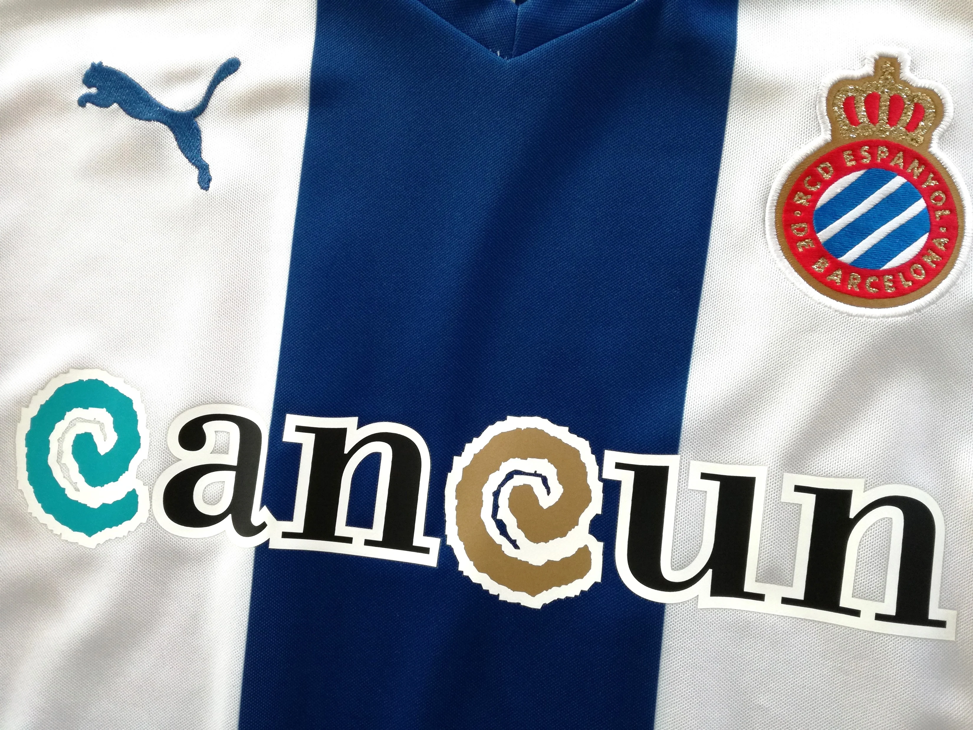 2013/14 Espanyol Home Football Shirt (L) - Image 3