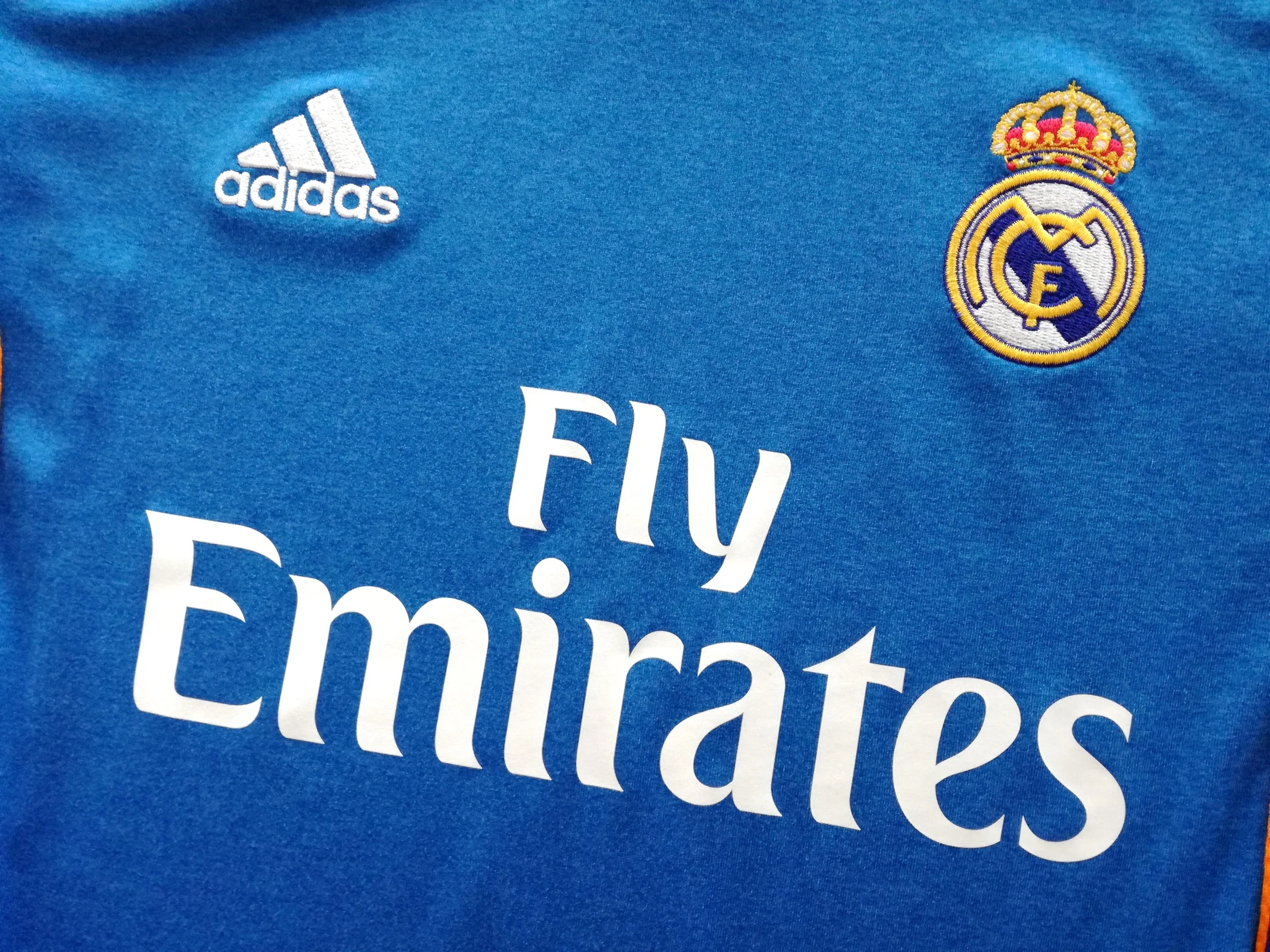 2013/14 Real Madrid Away La Liga Football Shirt (S) - Image 6