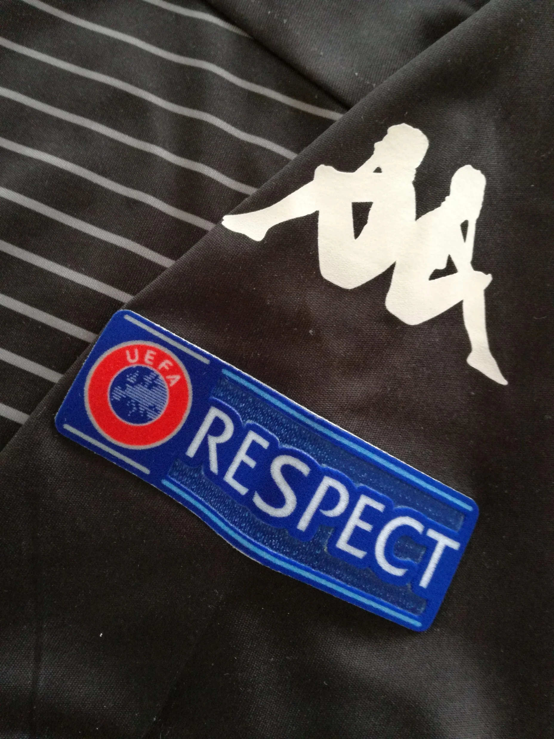 2015/16 Borussia Monchengladbach Away Champions League Football Shirt Dahoud #8 (3XL) - Image 4