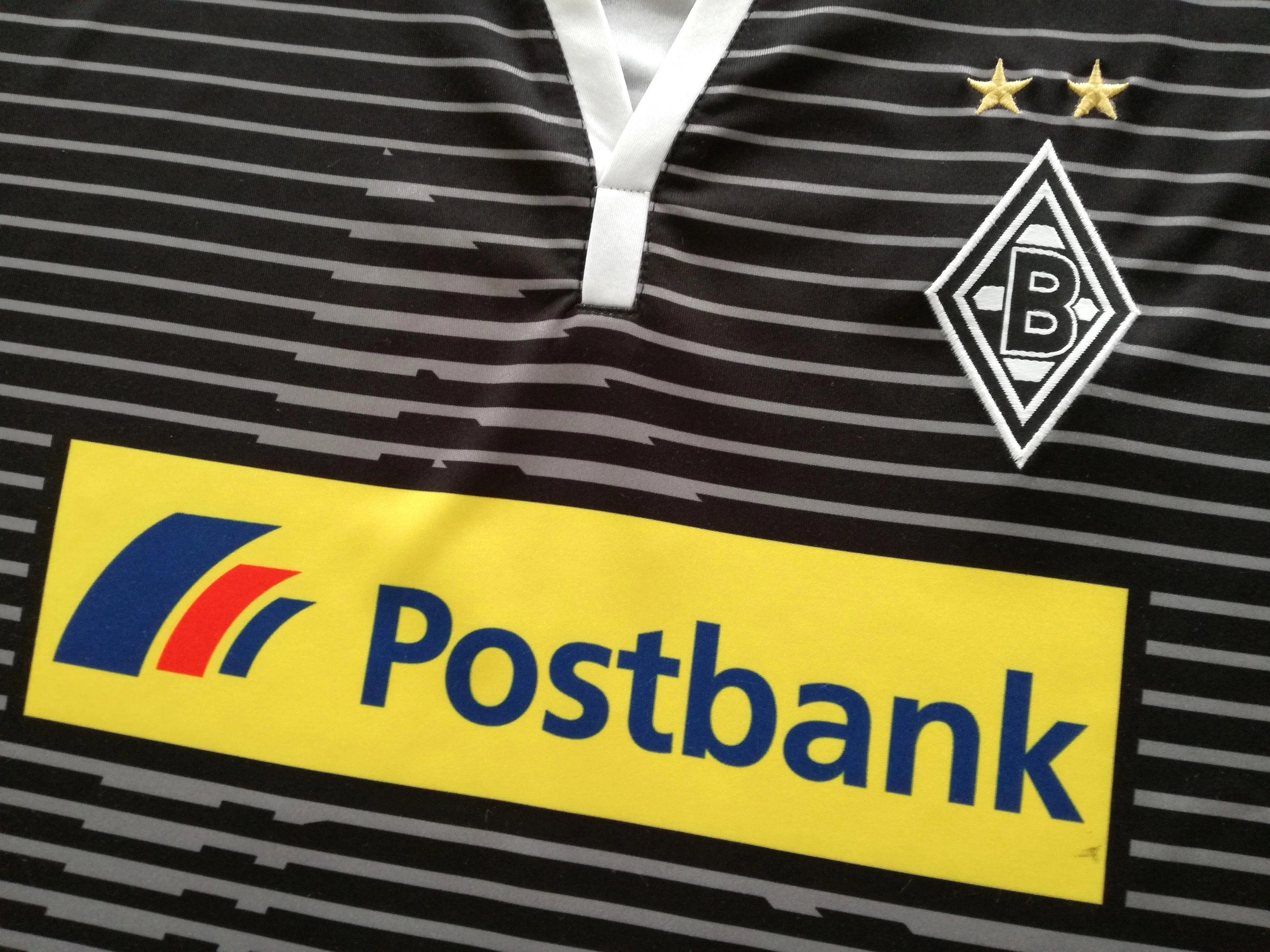 2015/16 Borussia Monchengladbach Away Champions League Football Shirt Dahoud #8 (3XL) - Image 6