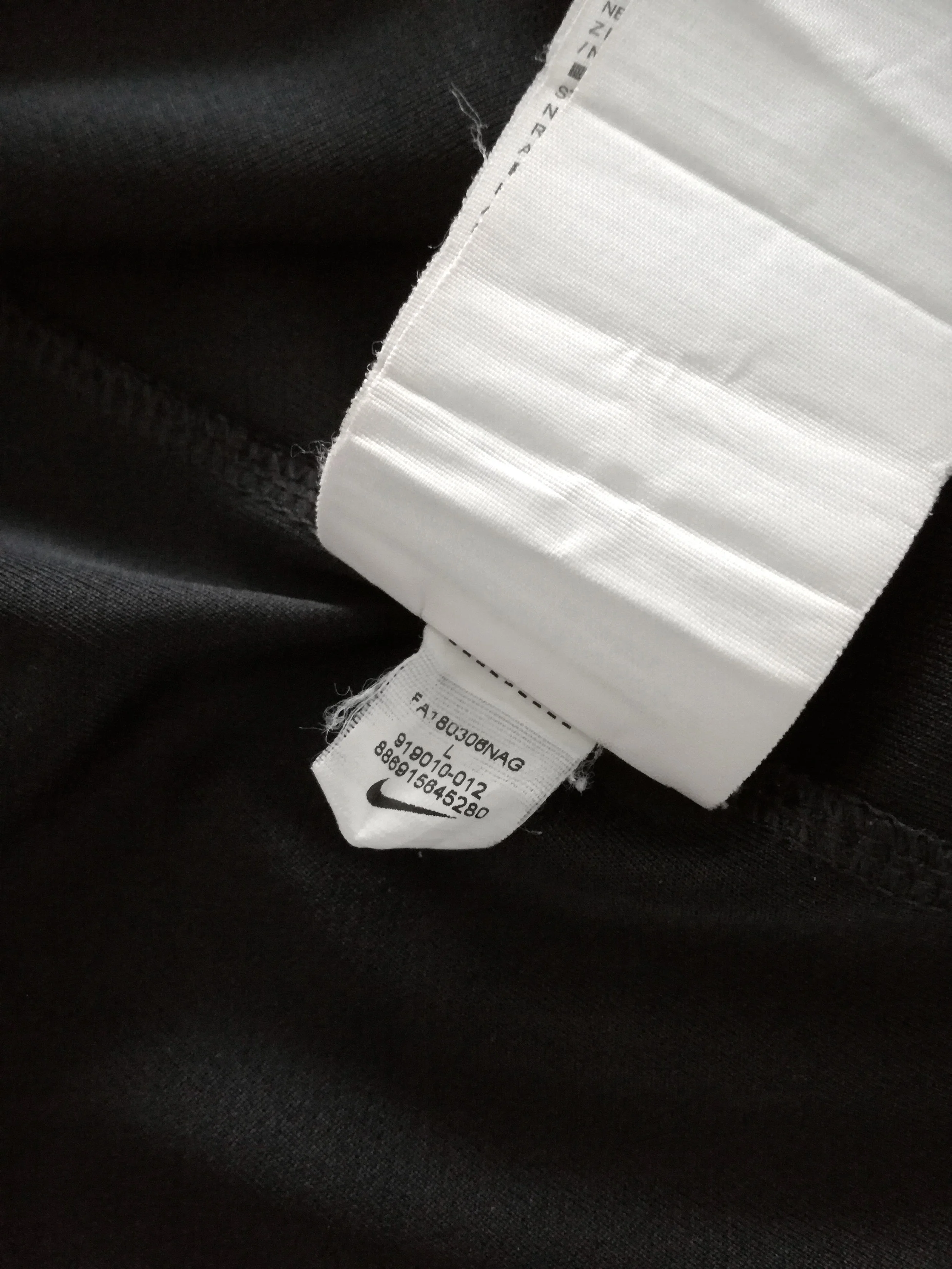 2018/19 PSG 3rd Football Shirt (L) - Image 6