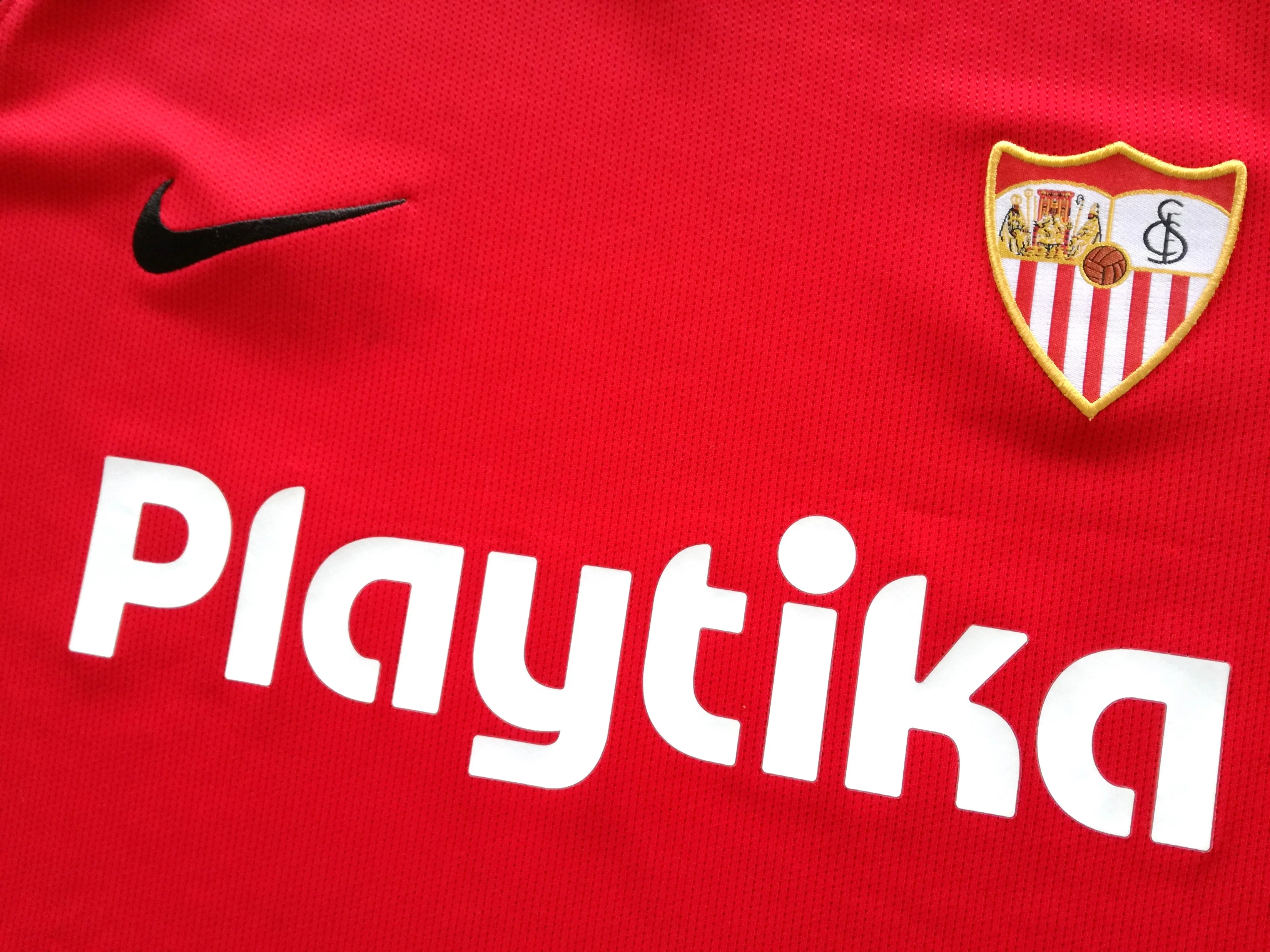 2018/19 Sevilla Away Football Shirt (S) - Image 3