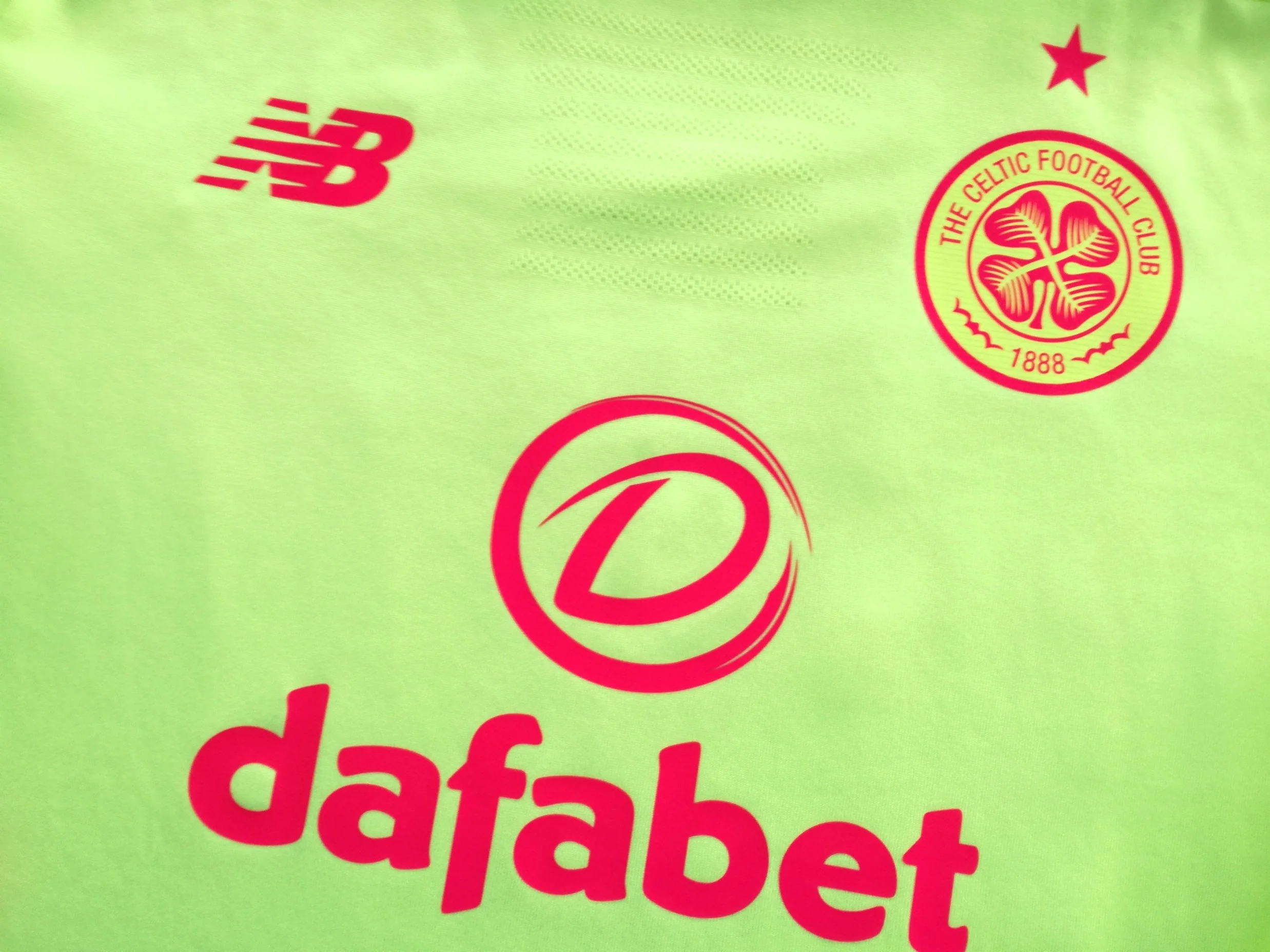 2019/20 Celtic GK SPL Football Shirt Forster #67 (L) - Image 4