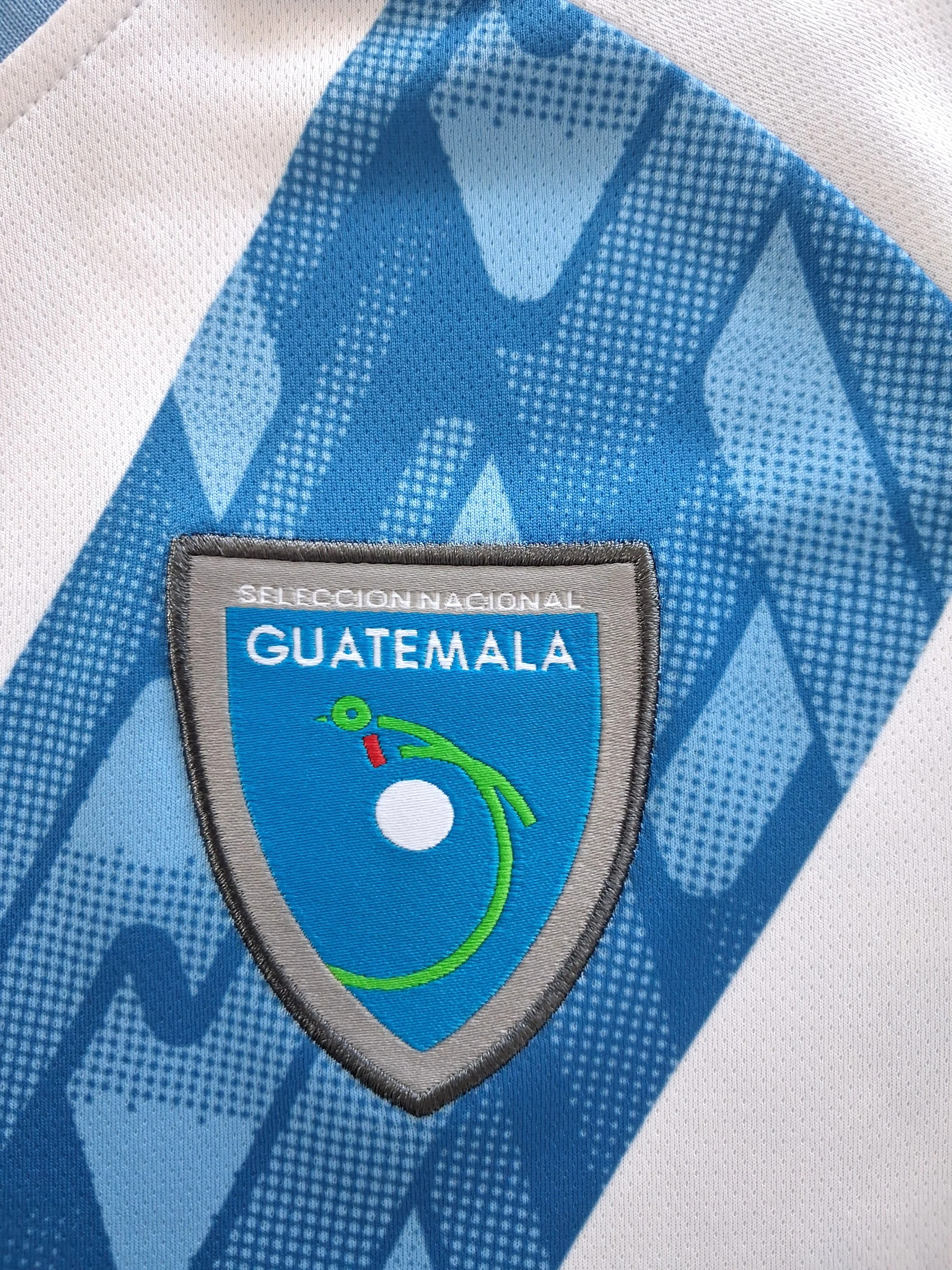 2021/22 Guatemala Home Football Shirt (XL) - Image 3