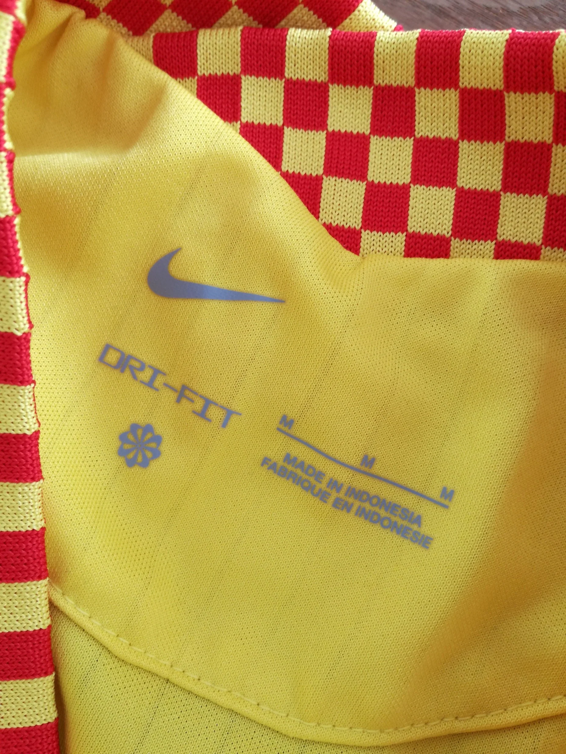 2021/22 Liverpool 3rd Football Shirt (M) - Image 2