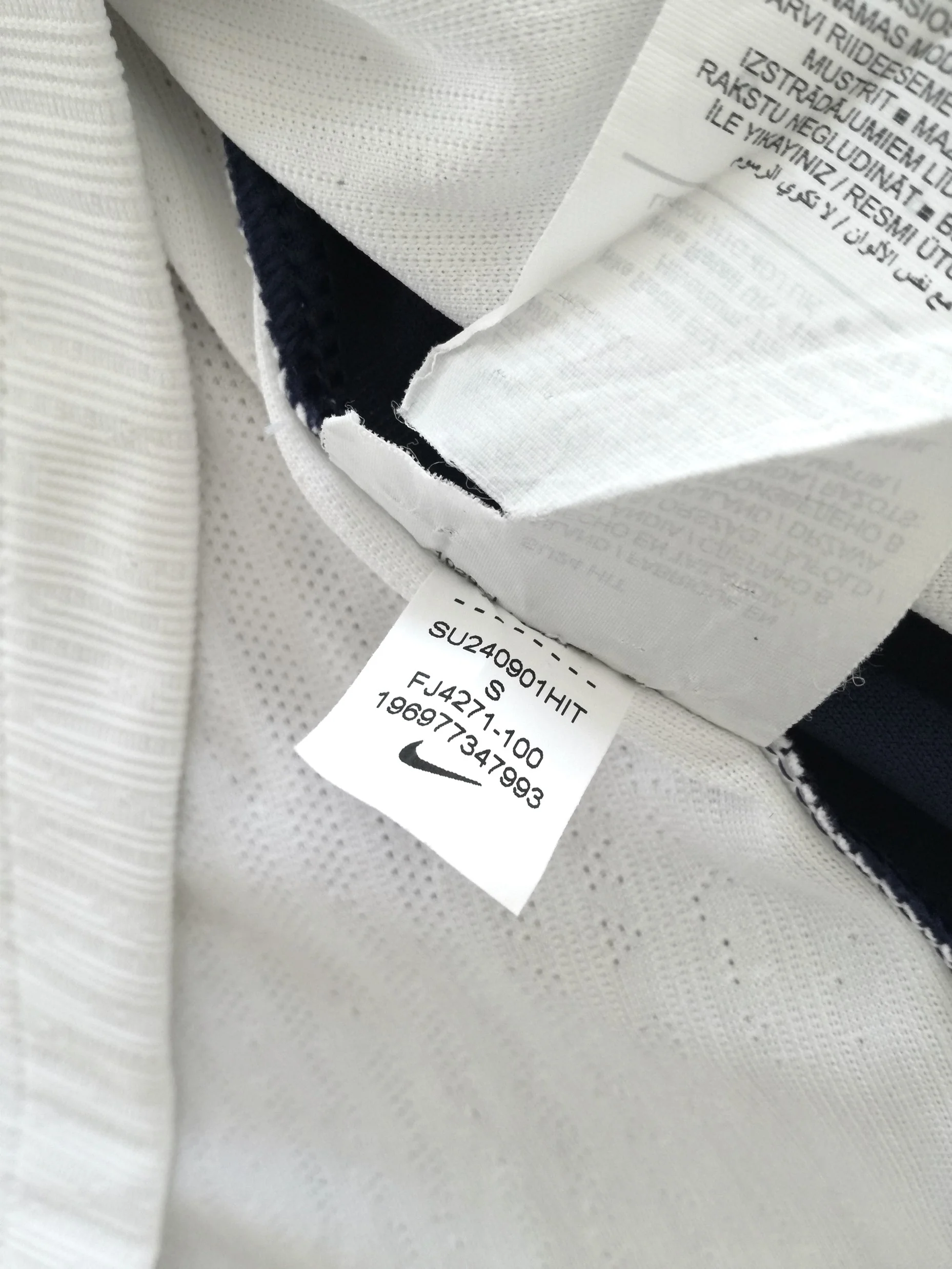 2024/25 England Home Dri-Fit ADV Football Shirt (S) - Image 8
