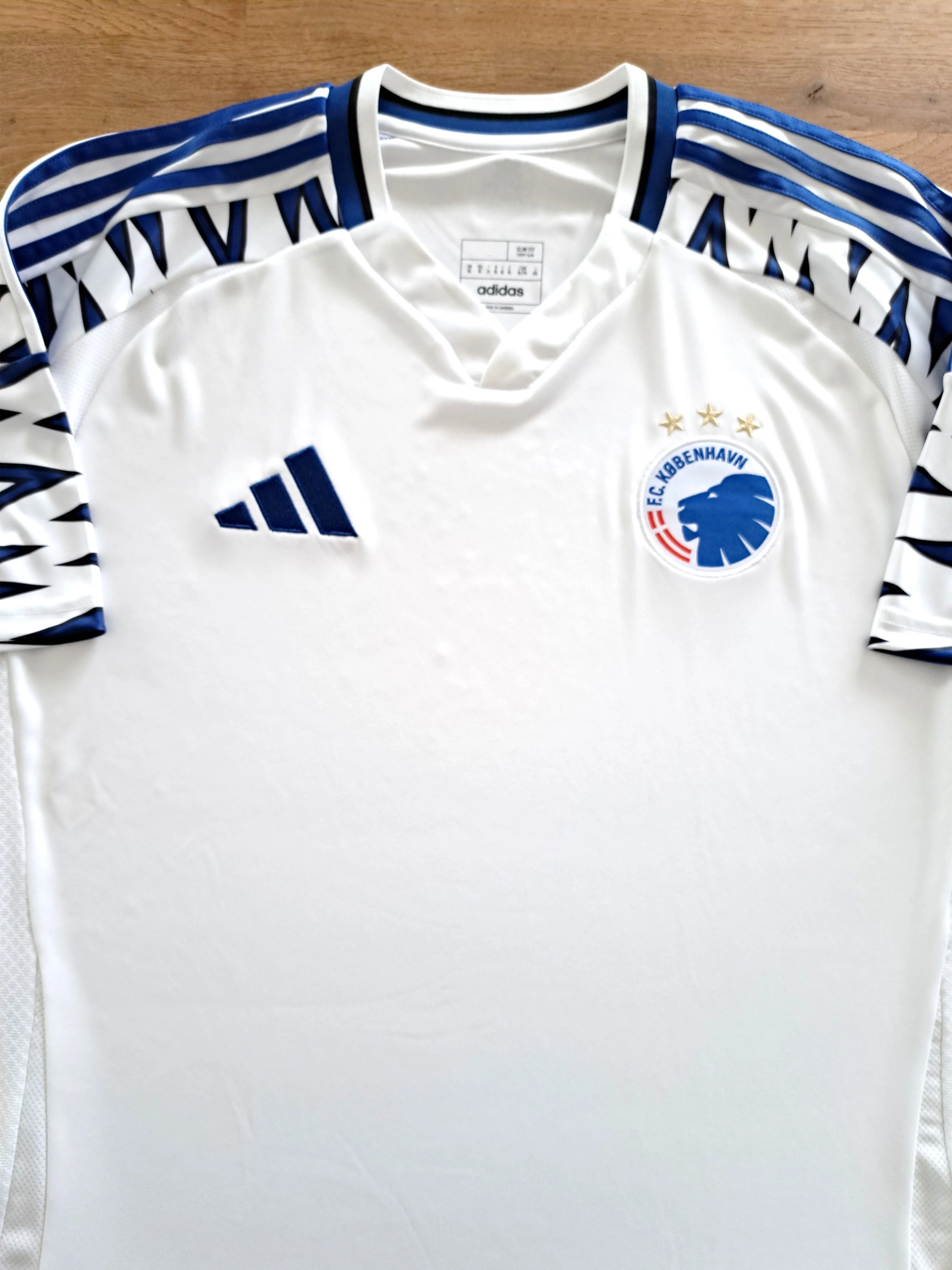 2024/25 Copenhagen Home Football Shirt (XL) *BNWT*
