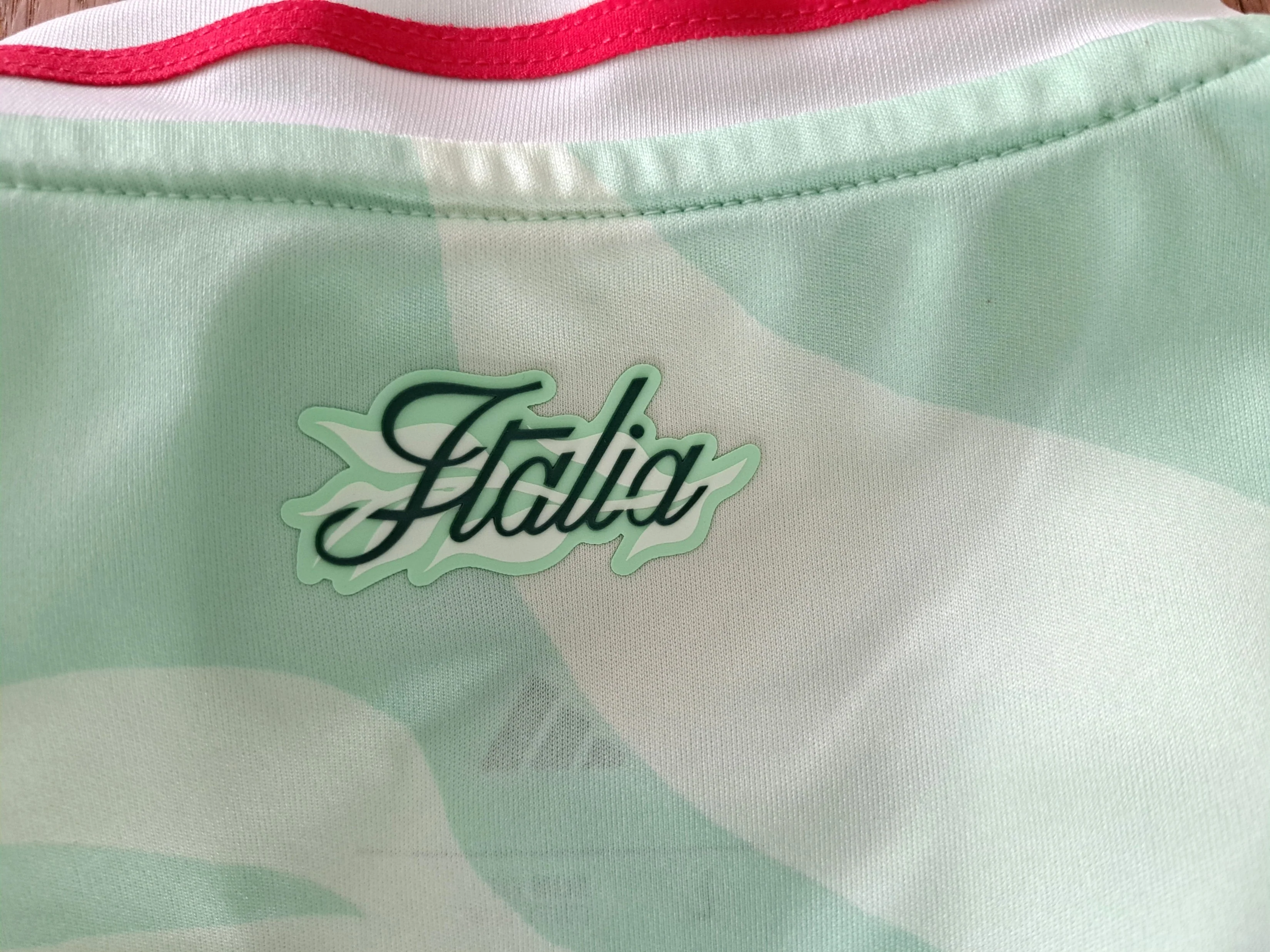 2025/26 Italy Woman Away Football Shirt (L) - Image 5