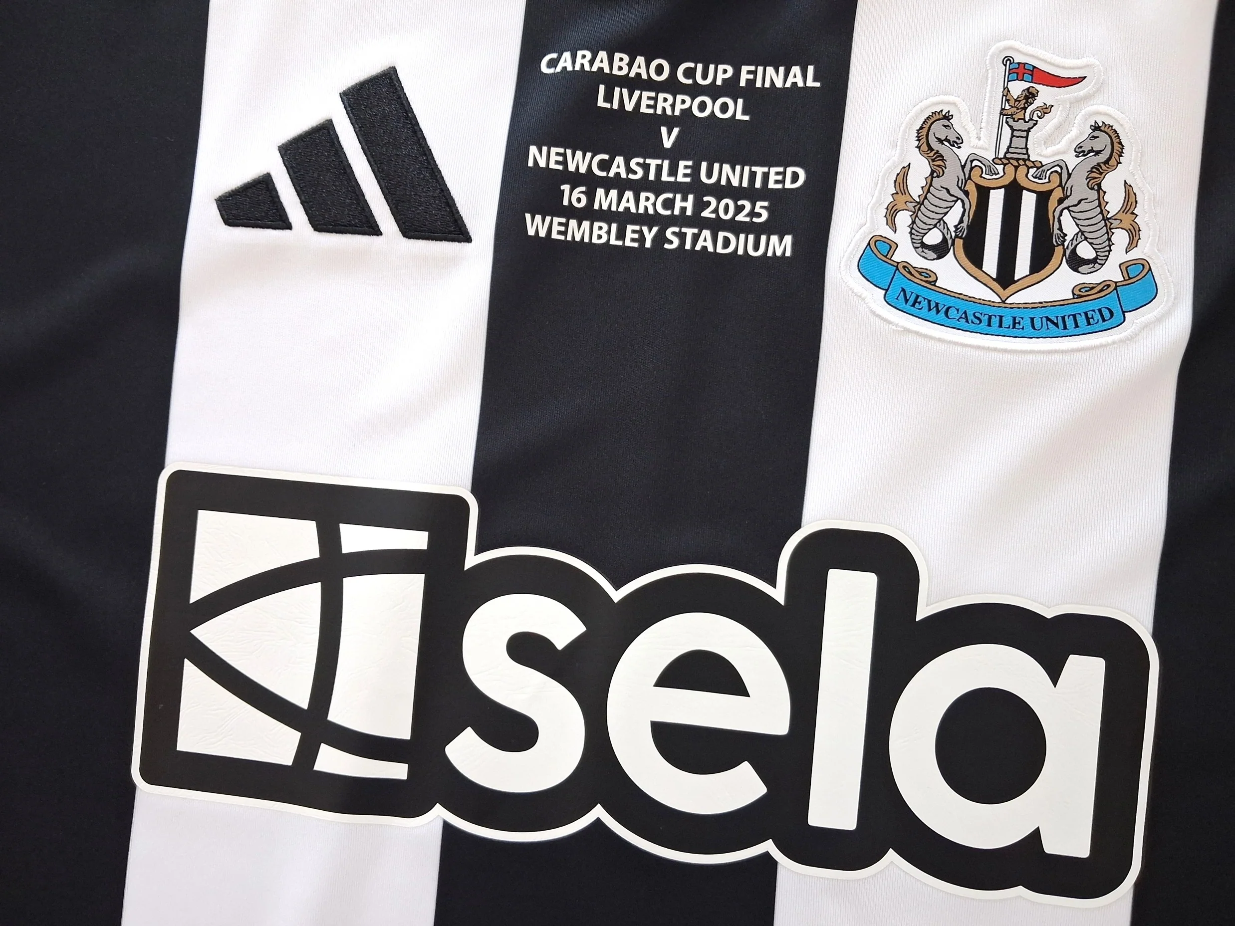 2025 Newcastle United Home Carabao Cup Final Football Shirt Isak #14 (3XL) *BNWT* - Image 6
